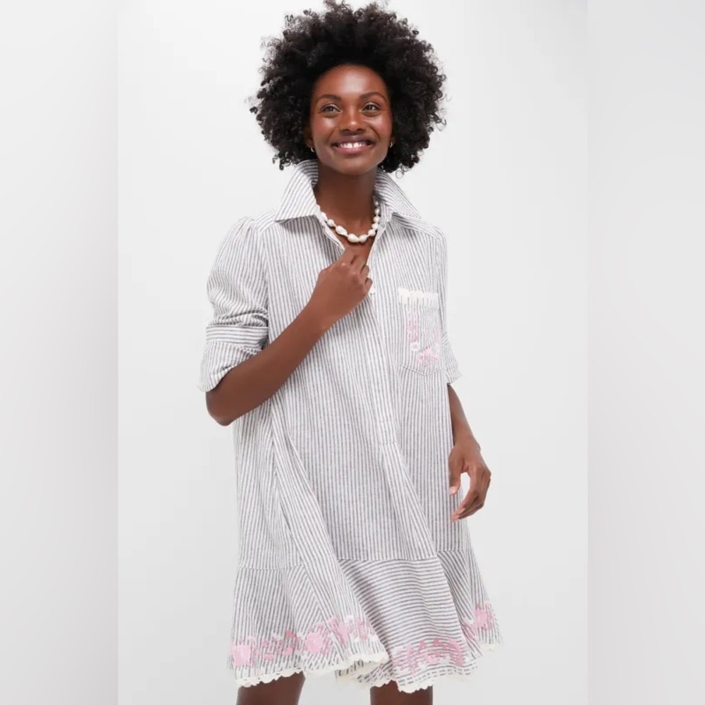 🆕 Tuckernuck Callahan Coastal Stripe Embroidered Floral Shirtdress Soft Girl